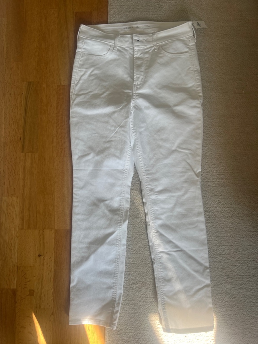 Women’s White Stretch Jeans